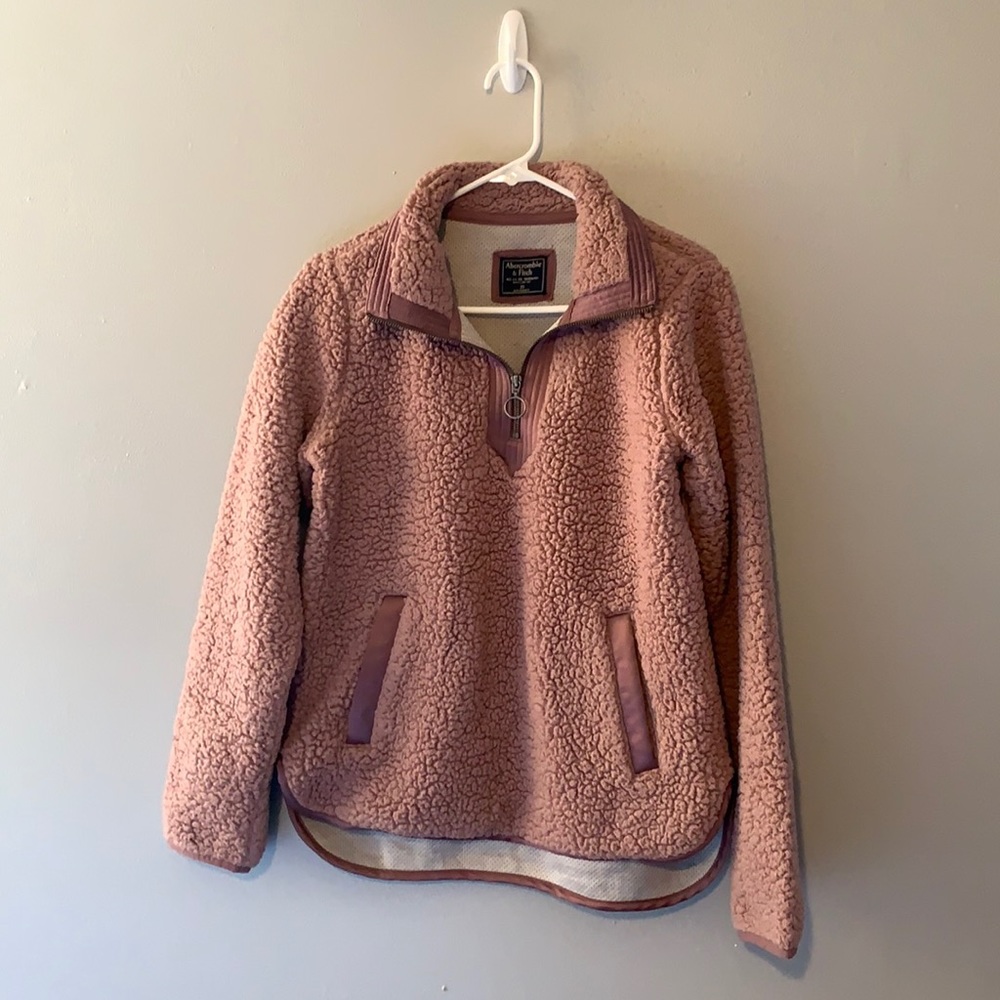 Abercrombie & Fitch womens pullover sweater